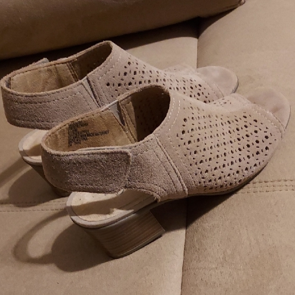 Chic Beige Suede Women's Heels